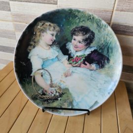 Фарфоровая тарелка Pears Prints Sweethearts АНГЛИЯ. Картинка 1
